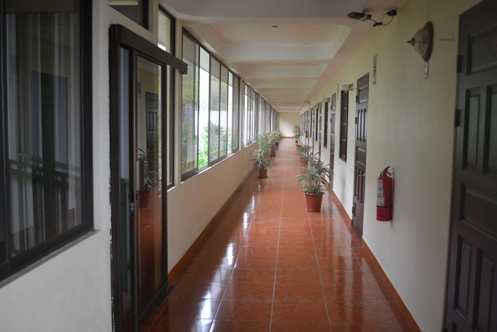 Brumas Hotel